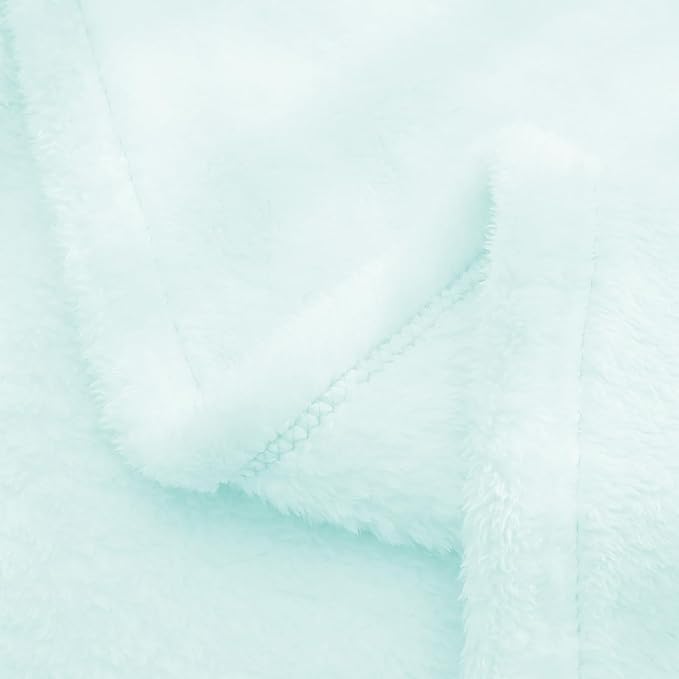 Exclusivo Mezcla Plush Fuzzy Fleece Throw Blanket, Super Soft, Fluffy and Warm - Image 5