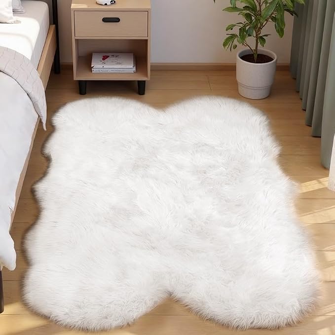 Goolela White Faux Sheepskin Fur Rug 4x6 by Goolela