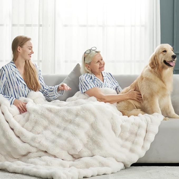 Cozy Bliss Faux Fur Throw Blanket - Image 2