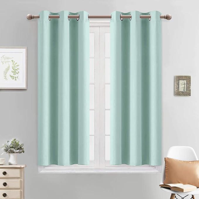 Yakamok Blackout Curtains for Bedroom，Thermal Insulated Room Darkening Drapes by Yakamok