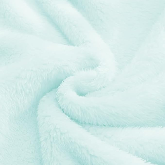 Exclusivo Mezcla Plush Fuzzy Fleece Throw Blanket, Super Soft, Fluffy and Warm - Image 8