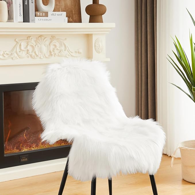 AMTOVO Faux Fur Rug, Fluffy Sheepskin Rug, Fuzzy Ultra Soft 2 x 3 ft Shag Rugs by AMTOVO