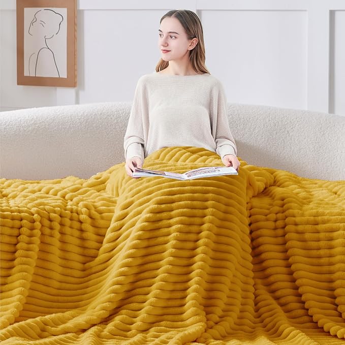 BEDELITE Fleece Throw Blanket for Couch - Image 4
