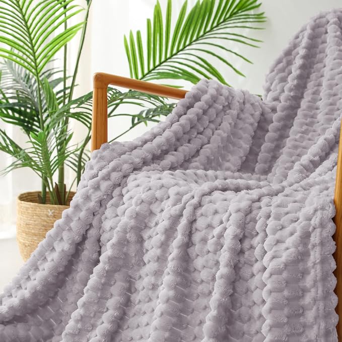 Exclusivo Mezcla Fleece Queen Blanket - Image 5