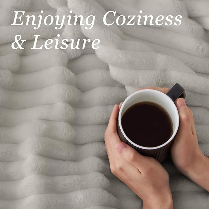 BEDELITE King Size Blanket for Bed, 300GSM Soft & Warm Fleece Blanket, - Image 5