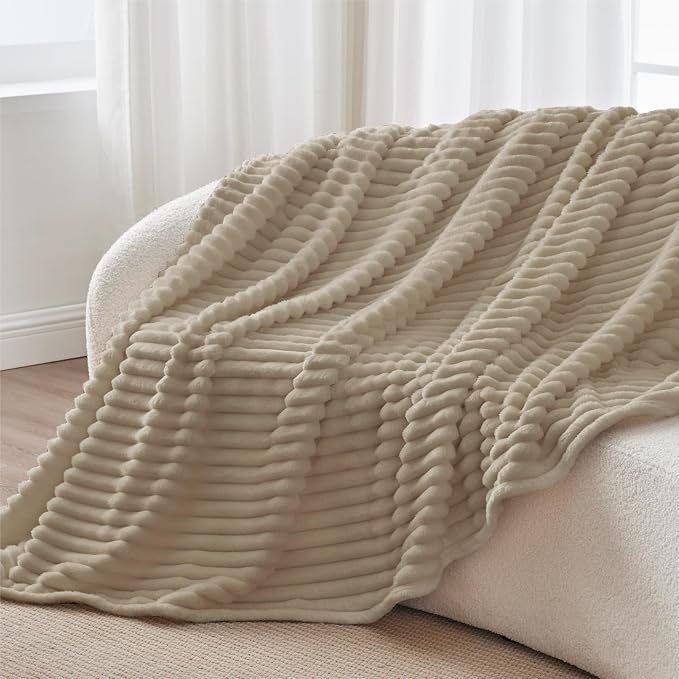 BEDELITE Fleece Throw Blanket for Couch - Image 8