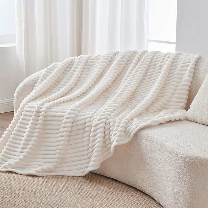 BEDELITE Fleece Throw Blanket for Couch - Image 7