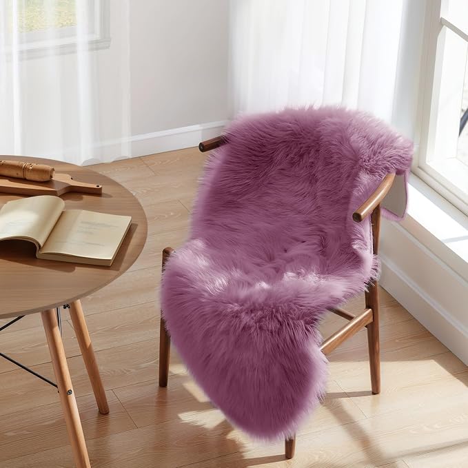 Ciicool Ultra Soft Faux Sheepskin Fur Rug Fluffy Chair Rug - Image 2