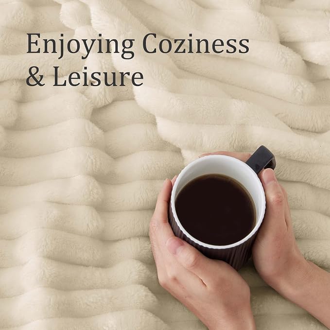 BEDELITE Full Size Blanket for Bed, 300GSM Soft & Warm Fleece Beige Blanket - Image 5