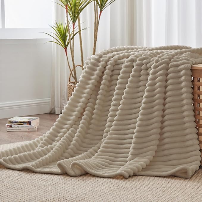 BEDELITE Fleece Throw Blanket for Couch - Image 6