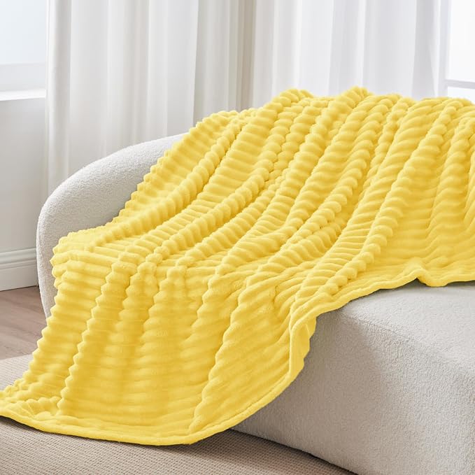 BEDELITE Fleece Throw Blanket for Couch - Image 7