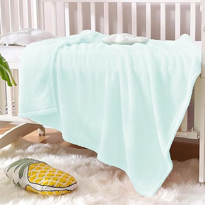 Exclusivo Mezcla Plush Fuzzy Fleece Throw Blanket, Super Soft, Fluffy and Warm - Image 3