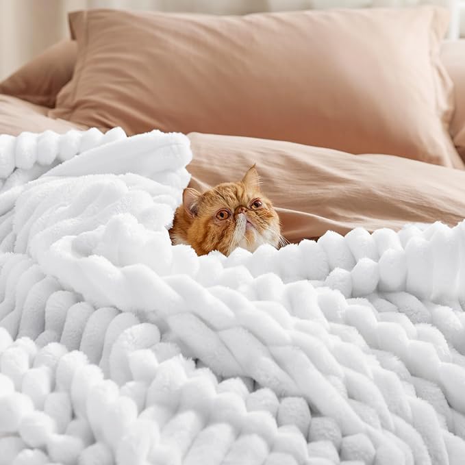 Bedsure GentleSoft Bright White Throw Blanket - Image 4