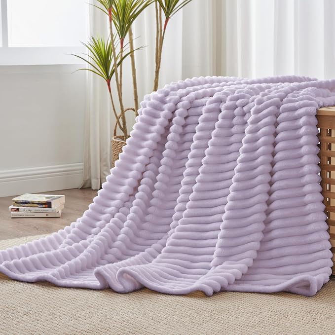 BEDELITE Fleece Throw Blanket for Couch - Image 5