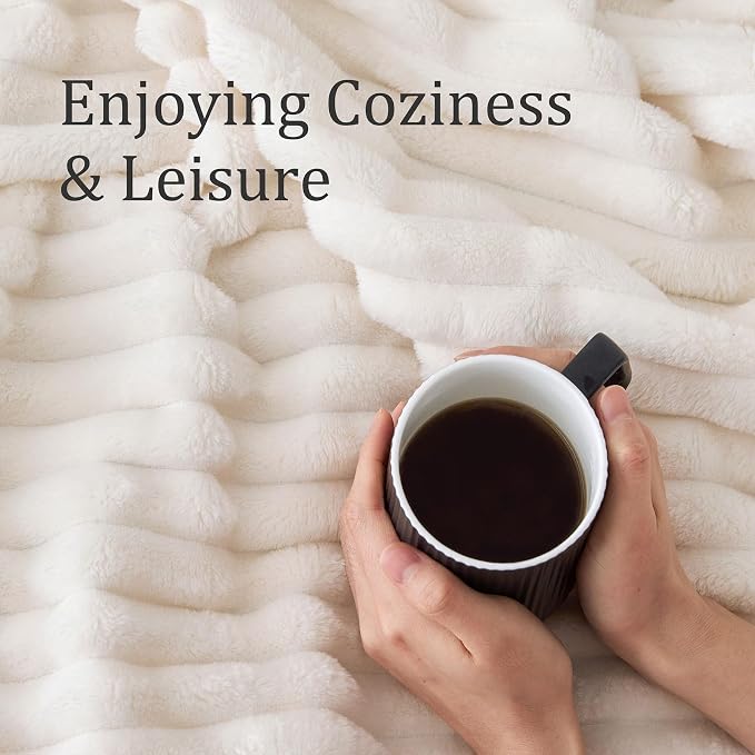BEDELITE King Size Blanket for Bed, 300GSM Soft & Warm Fleece Blanket, - Image 5