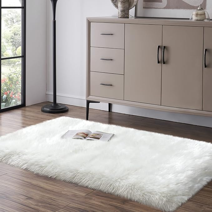 Faux Fur Rug, Ultra Soft Fuzzy Shag Rug - Image 3