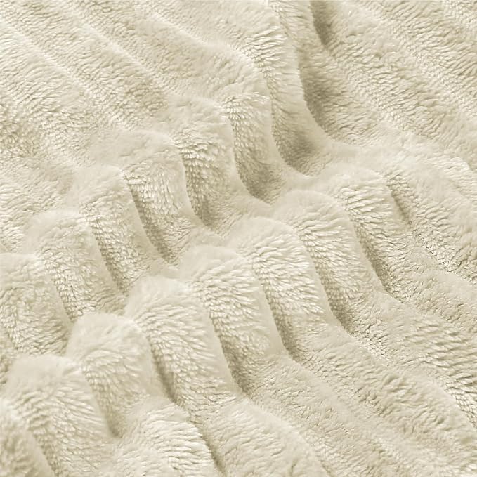 BEDELITE Fleece Blanket Queen Size – 3D Ribbed Jacquard Soft and Warm - Image 3