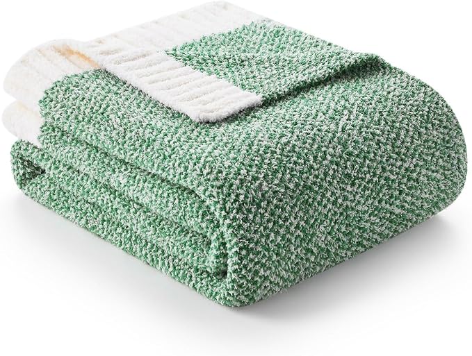 Snuggle Sac Green Throw Blanket, Ultra Soft Warm Blankets - Image 5