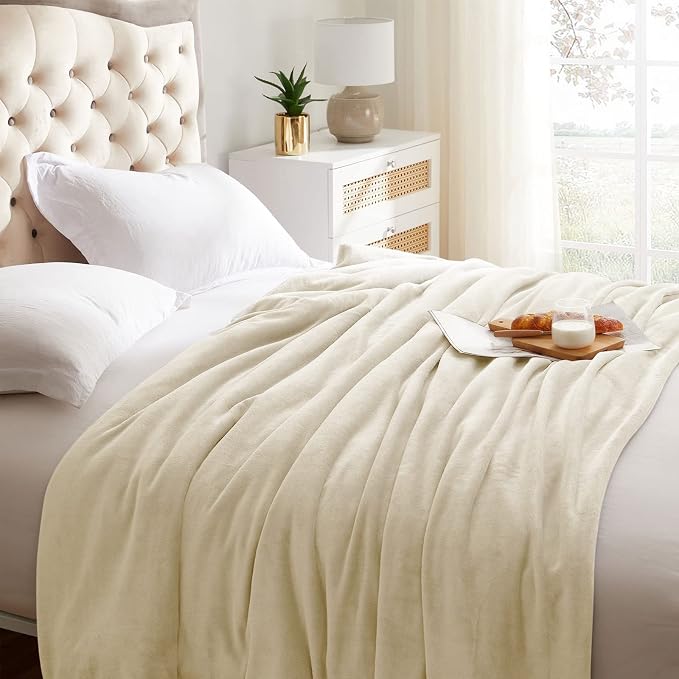 KMUSET Super Soft Throw Blanket Premium Silky Flannel Fleece Throw Size Beige - Image 3