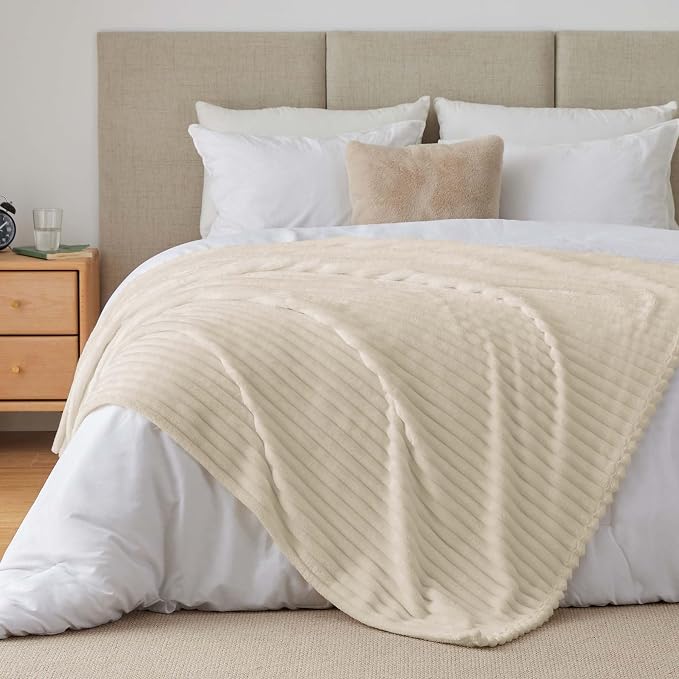 BEDELITE Fleece Throw Blanket for Couch - Image 8