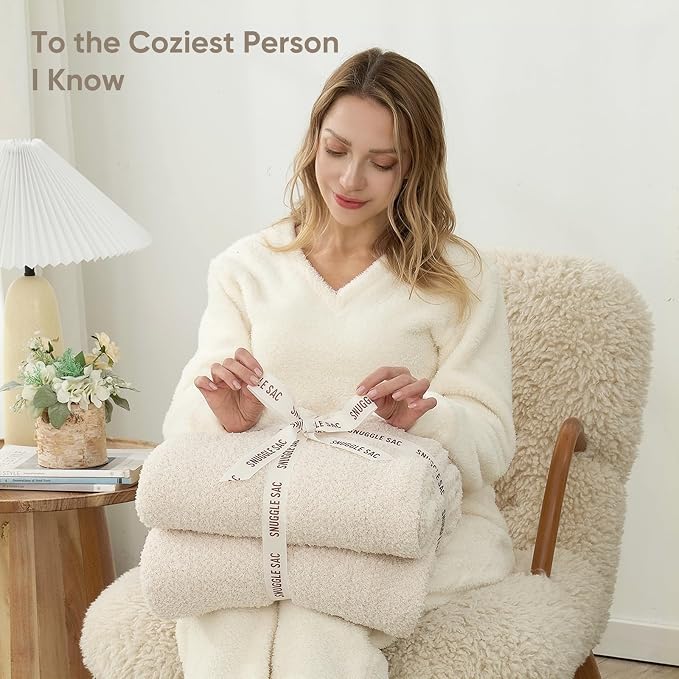Snuggle Sac Queen Size Oversized Super Soft Bed Blanket - Image 7