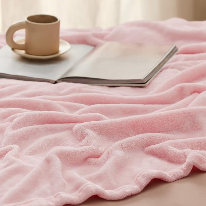 Bedsure GentleSoft Pink Fleece Blanket - Image 4