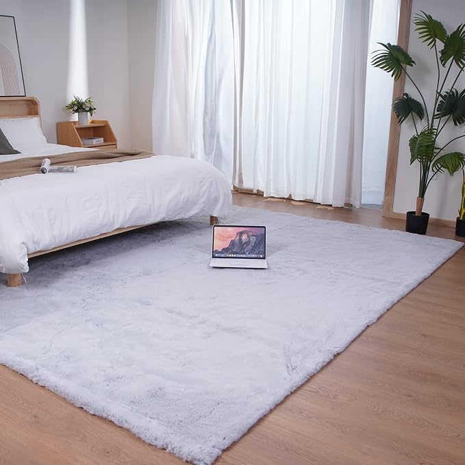 Ghouse Ultra Soft Faux Rabbit Fur Rug 6x9, Machine Washable Area Rugs by Ghouse