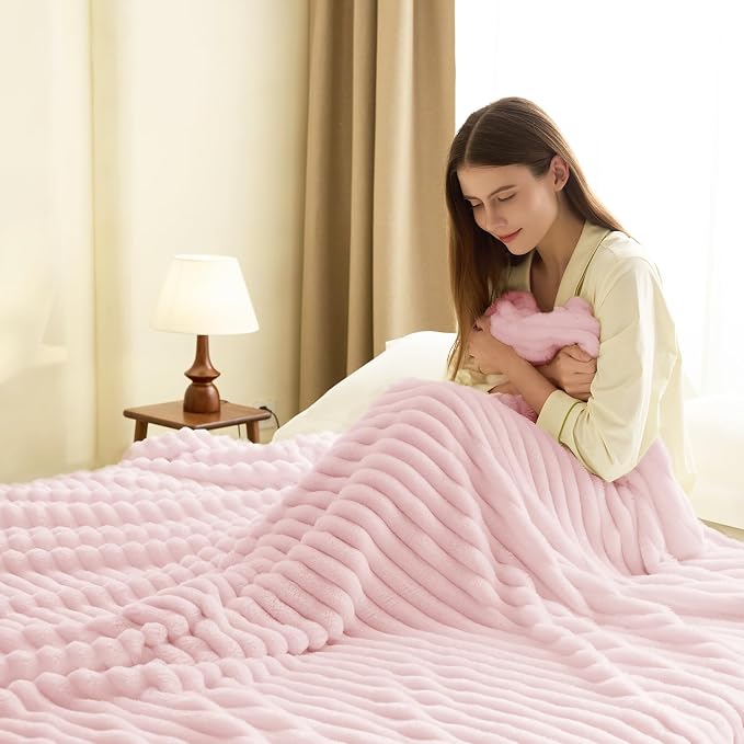 HIMEET Pink Ribbed Queen Size Blanket - Image 7