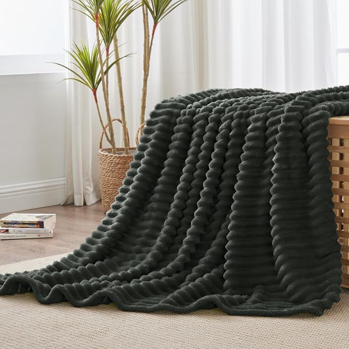 BEDELITE Twin Blanket for Couch & Bed, 300GSM Soft & Warm Fleece Blanket - Image 7