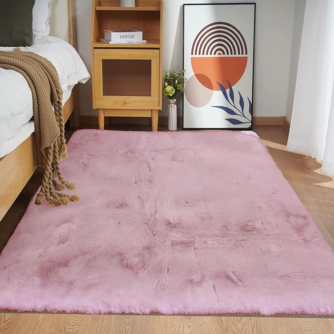 Ghouse Ultra Soft Faux Rabbit Fur Rug 4x6, Machine Washable Area Rugs by Ghouse