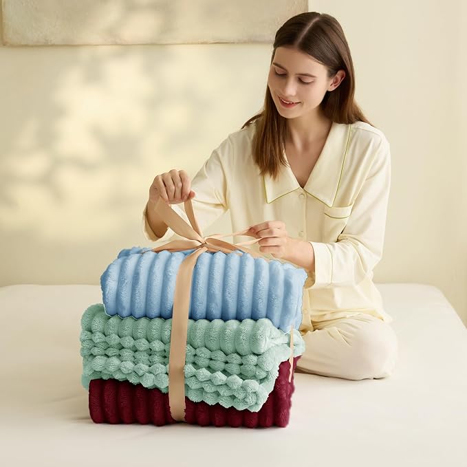 HIMEET Sage Green Ribbed Twin Blanket - Image 4