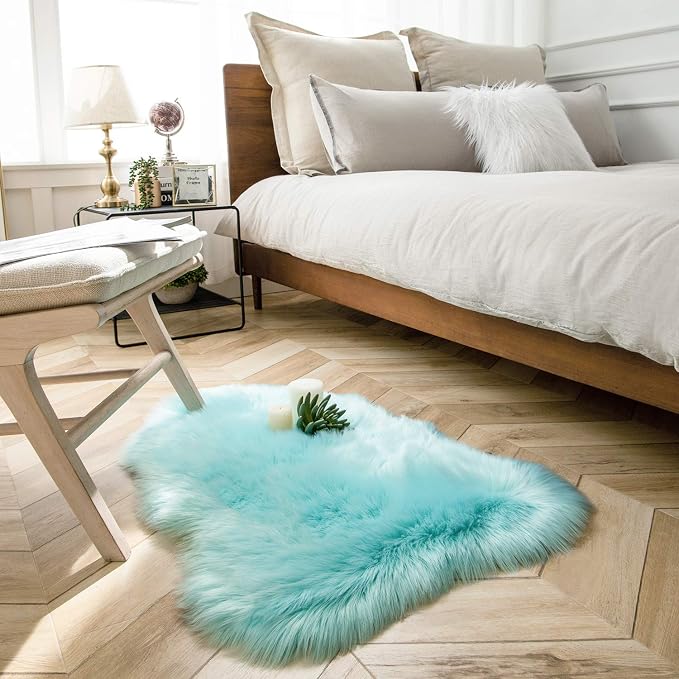 Ashler faux fur rug, Fluffy Shaggy Area Rug Ultra Soft 2 x 3 Feet Sheepskin Fur - Image 2