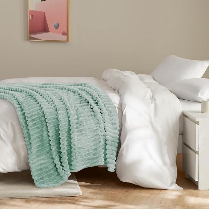 HIMEET Sage Green Ribbed Twin Blanket - Image 6