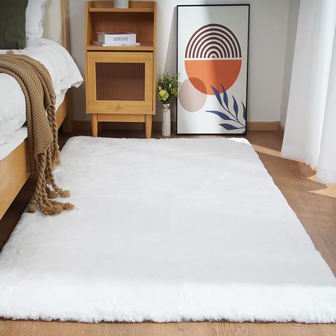 Ghouse Ultra Soft Faux Rabbit Fur Rug 4x6, Machine Washable Area Rugs by Ghouse