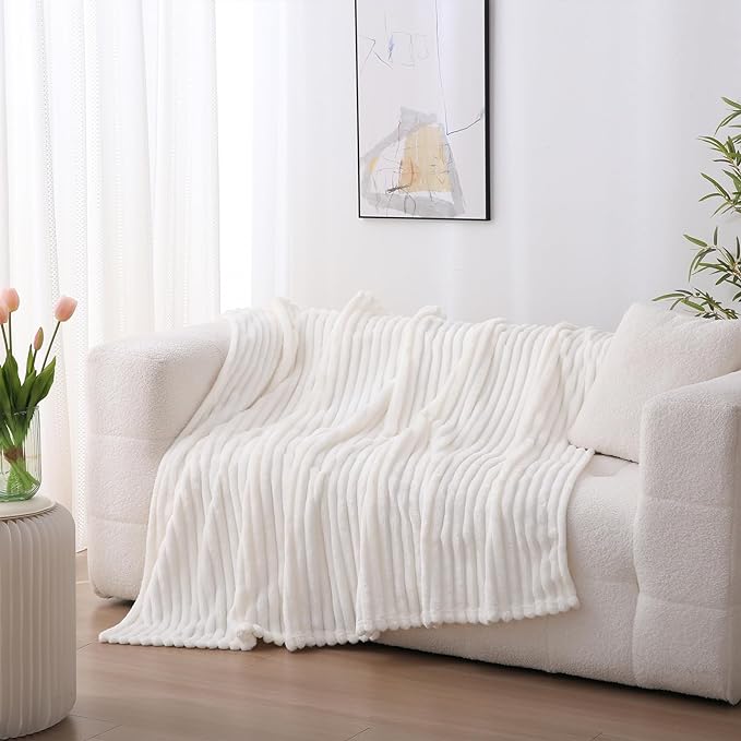Cream White Fleece Throw Blanket 108”×90” - Image 5