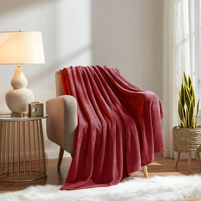 KMUSET Fleece Blanket Twin Size Burgundy Lightweight Super Soft Cozy Fuzzy Bed - Image 2
