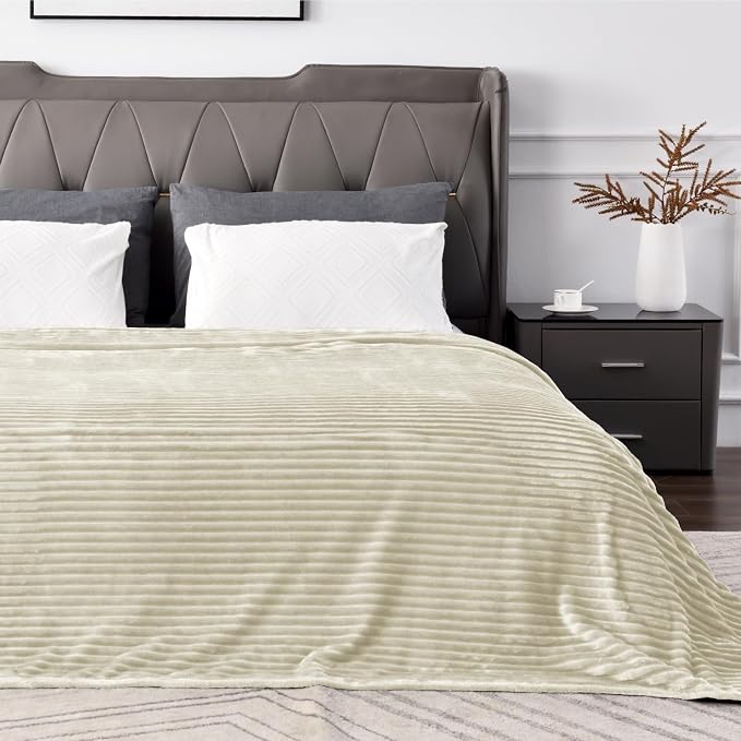 BEDELITE Fleece Blanket Queen Size – 3D Ribbed Jacquard Soft and Warm - Image 2
