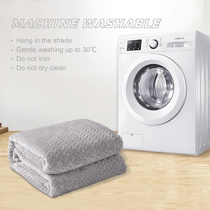 Exclusivo Mezcla Fleece King Size Blanket - Image 8