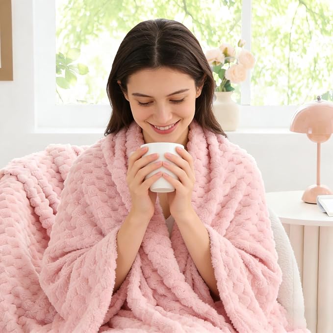 BEDELITE Fleece Blanket - Image 4