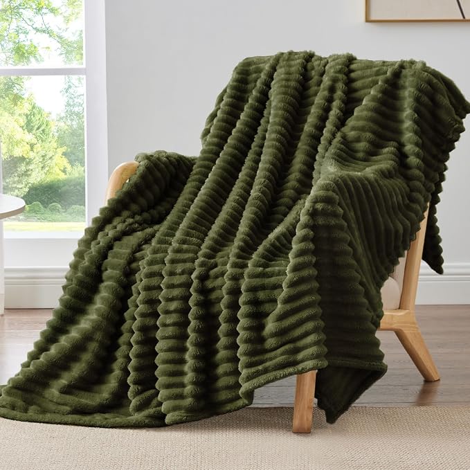 BEDELITE Fleece Throw Blanket for Couch by BEDELITE