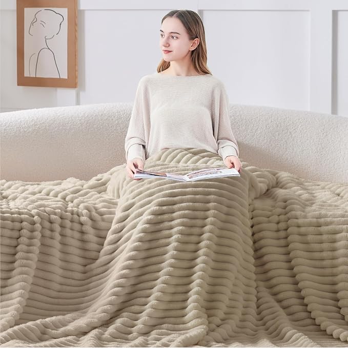 BEDELITE Fleece Throw Blanket for Couch - Image 6