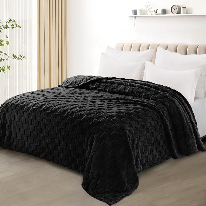 Exclusivo Mezcla Twin Size Flannel Fleece Blanket, Super Soft and Warm - Image 2