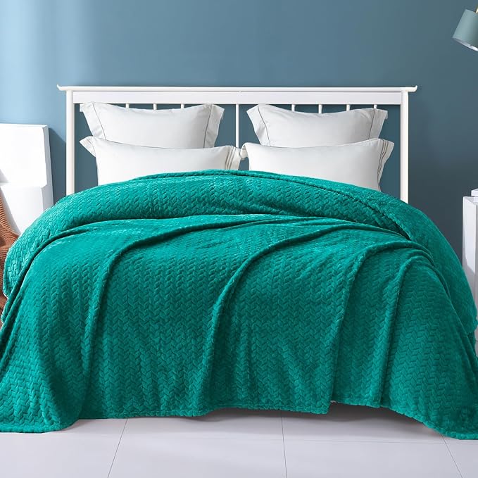 Exclusivo Mezcla Fleece Queen Size Blanket - Image 2