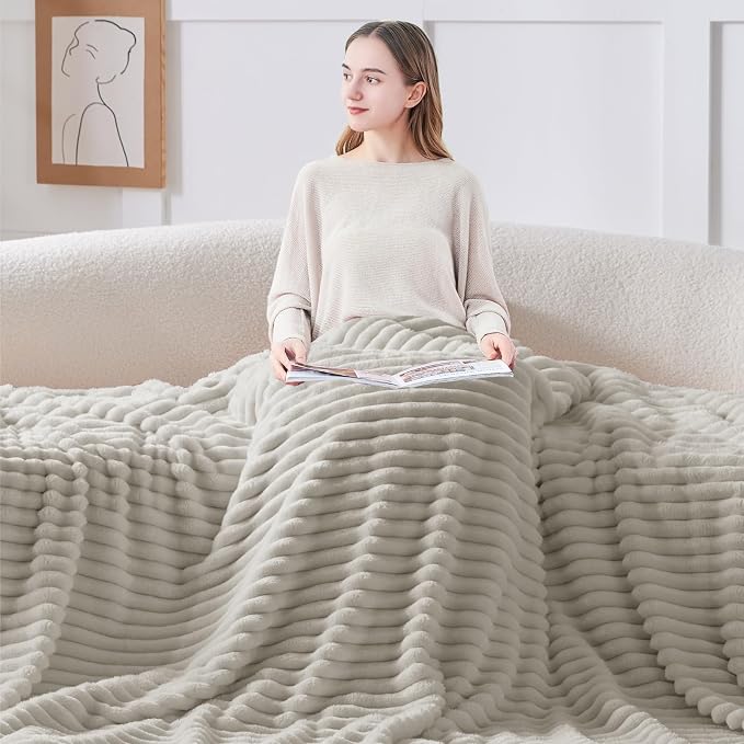 BEDELITE Fleece Throw Blanket for Couch - Image 3