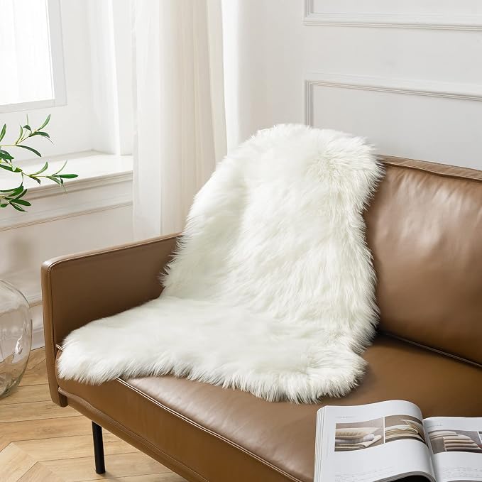 Ashler Faux Fur Rug, Fluffy Sheepskin Fur Rug, Fuzzy Ultra Soft 2.3 x 3.3 Ft - Image 6