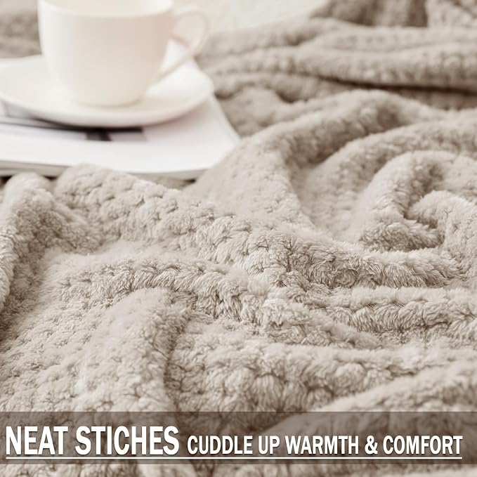 Exclusivo Mezcla Fleece Throw Blanket Extra Large, Super Soft and Warm Blankets - Image 5