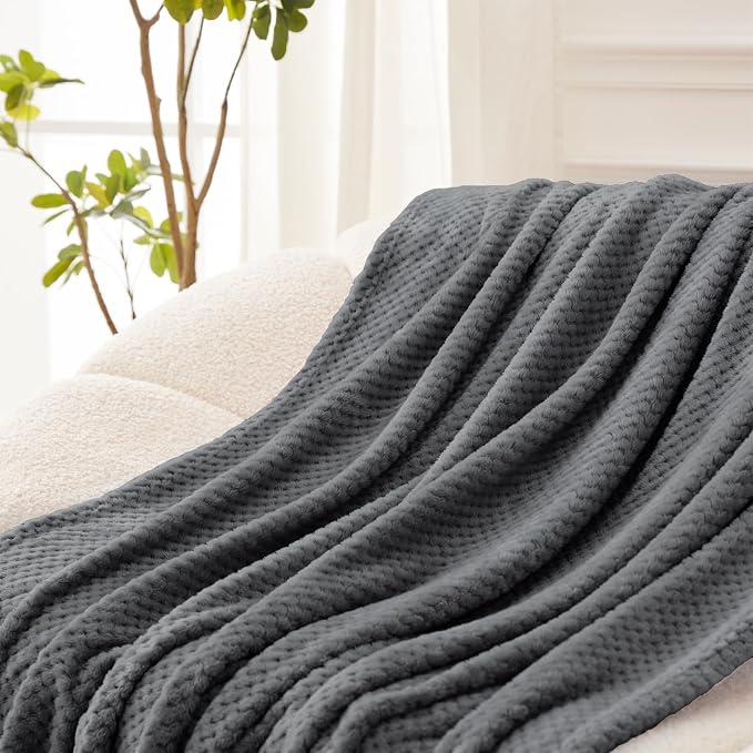 Exclusivo Mezcla Fleece Throw Blanket Extra Large, Super Soft and Warm Blankets - Image 6