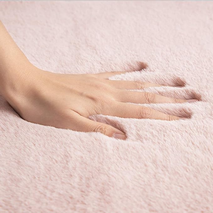 Ashler Faux Fur Rug, Ultra Soft Faux Rabbit Fur, 5 x 7 Feet Rectangle, Machine - Image 5