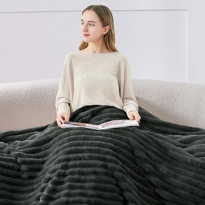 BEDELITE Fleece Throw Blanket for Couch - Image 3