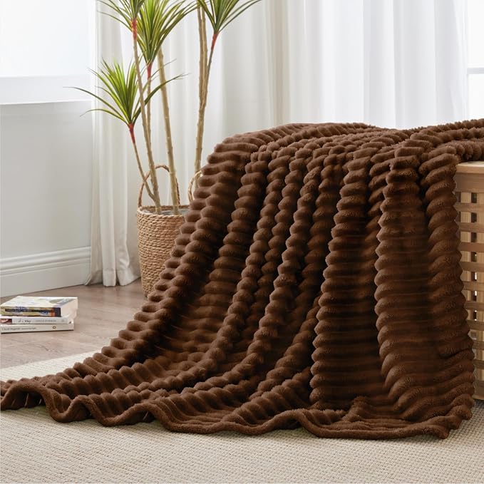 BEDELITE Fleece Throw Blanket for Couch - Image 8